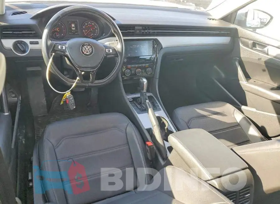 1VWSA7A38LC020990 Photo# 8