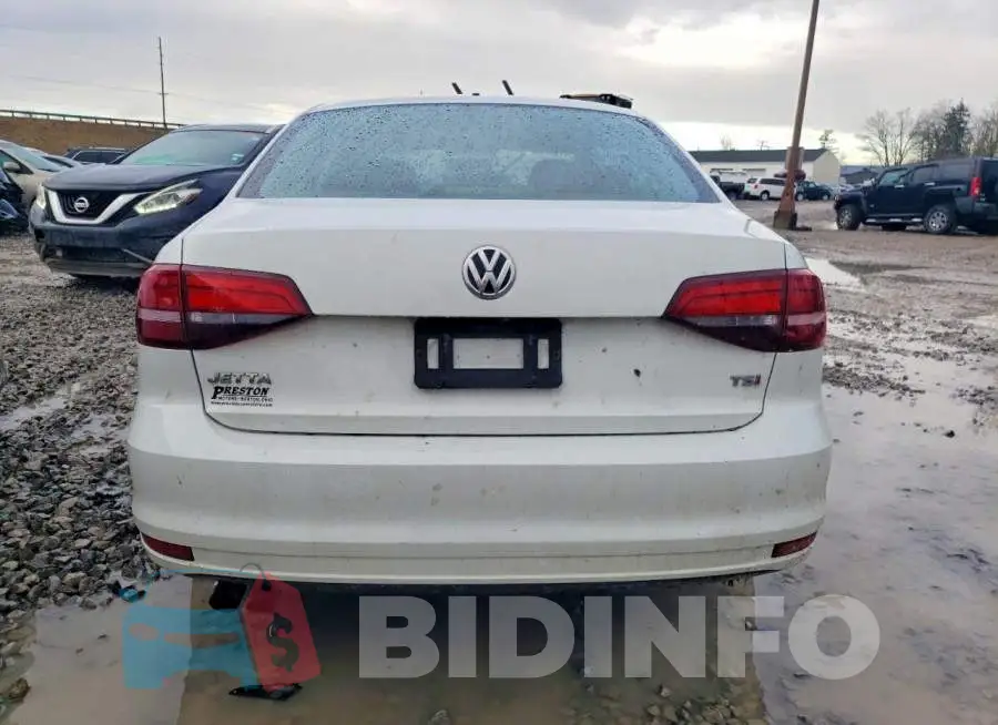 3VW2B7AJ4HM334346 Photo# 6