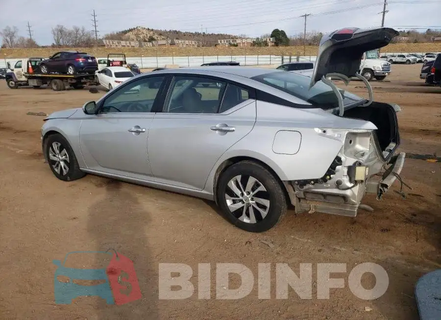 1N4BL4BV2PN399027 Photo# 2