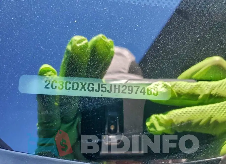 2C3CDXGJ5JH297468 Photo# 12