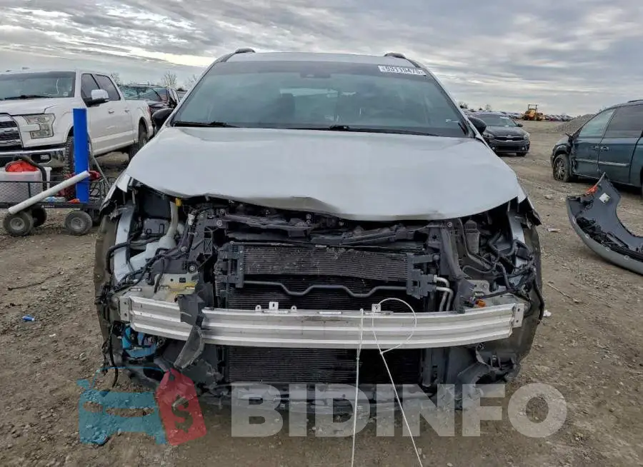 2C4RC1BG4RR184232 Photo# 5