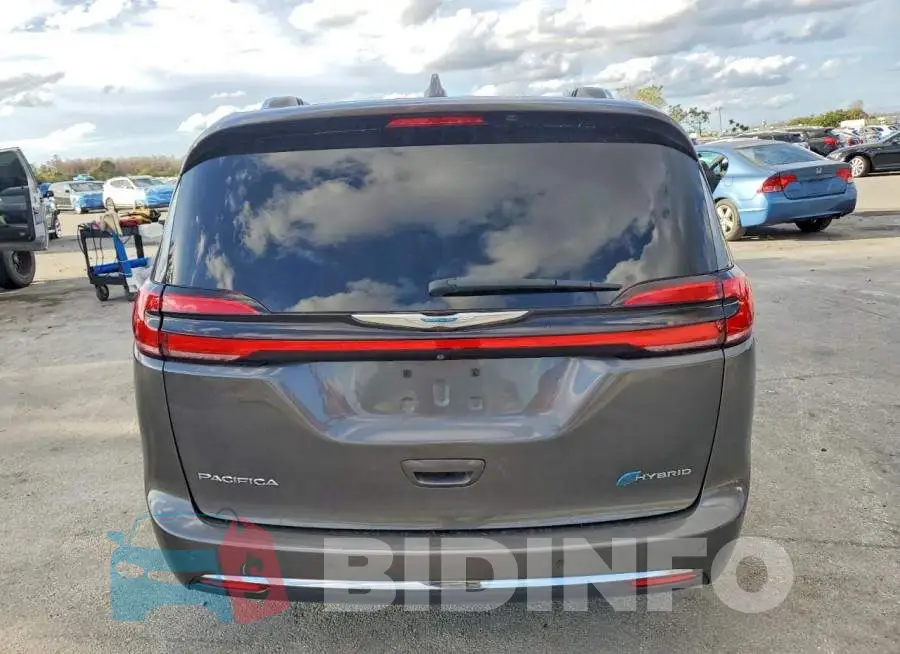 2C4RC1L75MR599194 Photo# 6