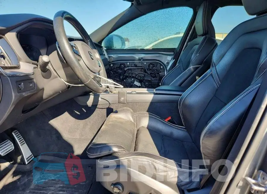 YV4A22RM9K1379963 Photo# 7