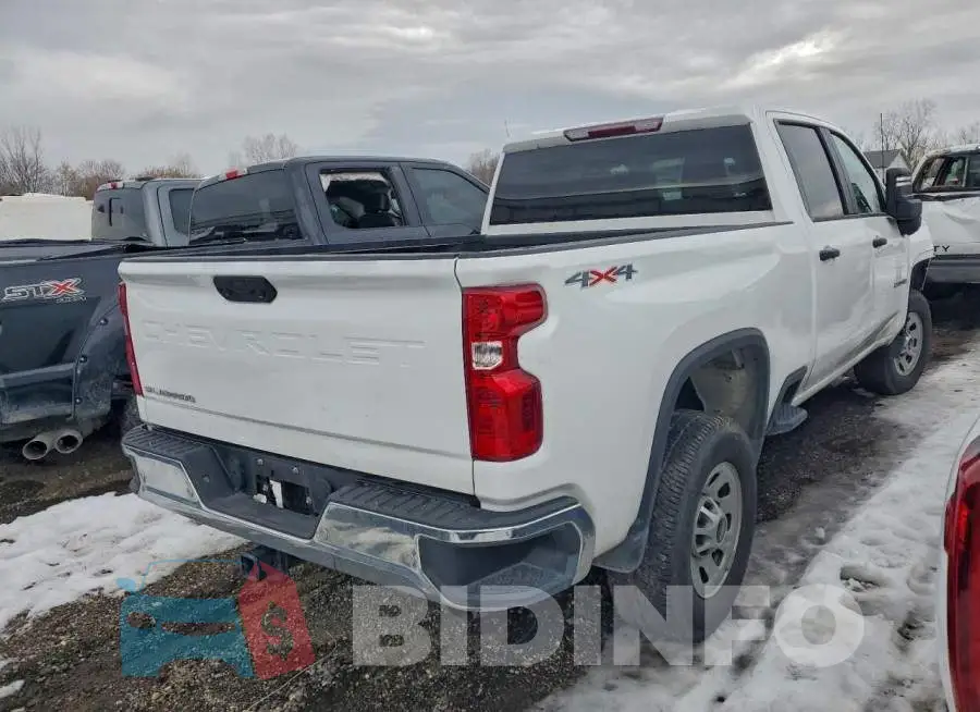 2GC4YLE73R1115615 Photo# 3
