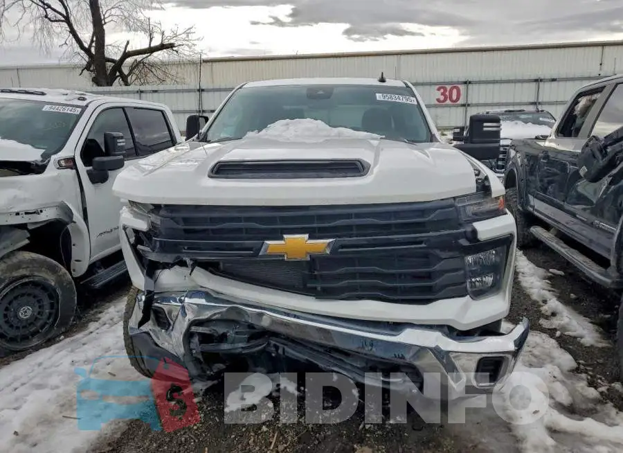 2GC4YLE73R1115615 Photo# 5