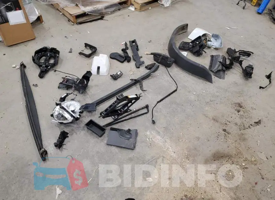 1FMDE5CH2PLA83808 Photo# 13