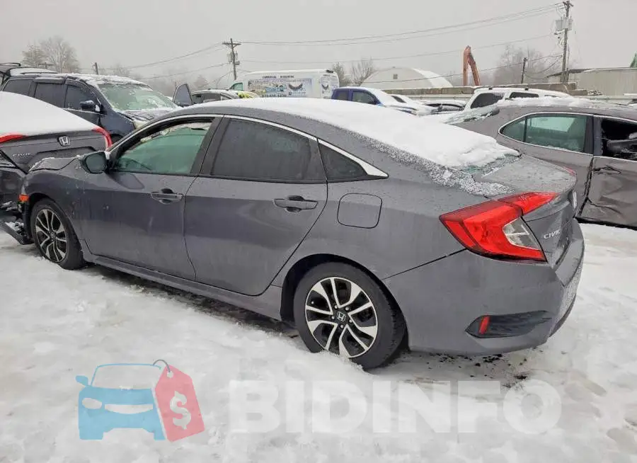 19XFC2F55JE011469 Photo# 2