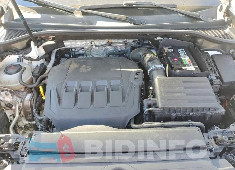 WA1AECF39L1041664 Photo# 11