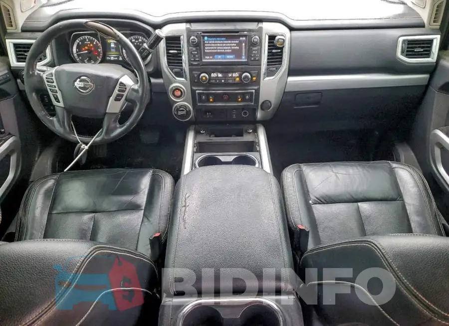 1N6BA1F40JN515040 Photo# 8
