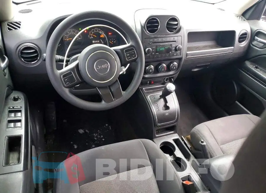1C4NJPBB0HD166811 Photo# 8