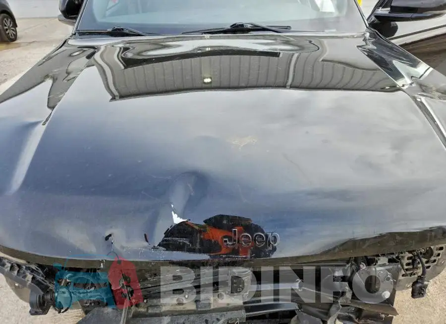 1C4RJKAG4M8188024 Photo# 11
