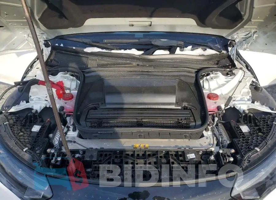 W1KEG2CB8RF055743 Photo# 11