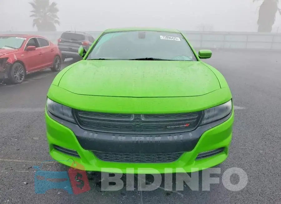 2C3CDXHG7HH576384 Photo# 5
