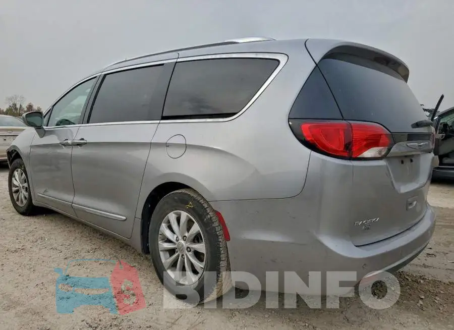 2C4RC1BG2JR141772 Photo# 2