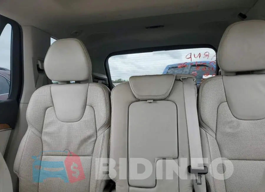 YV4A22PL1J1211162 Photo# 10
