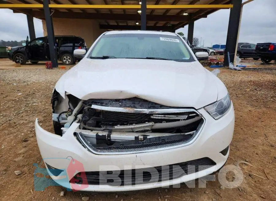 1FAHP2E87JG138447 Photo# 5