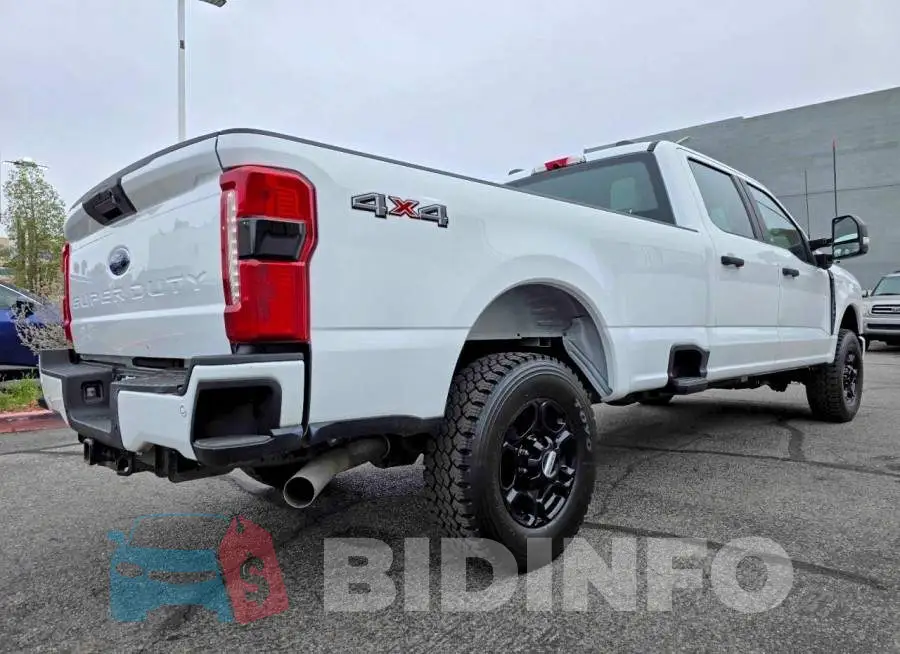 1FT8W3BA3RED48030 Photo# 4