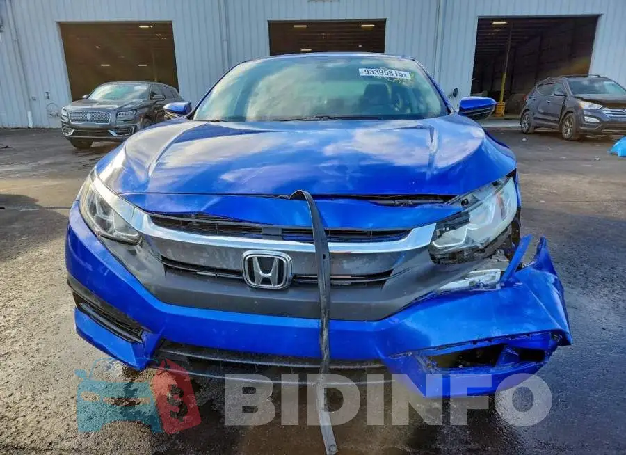 19XFC2F76HE038983 Photo# 5