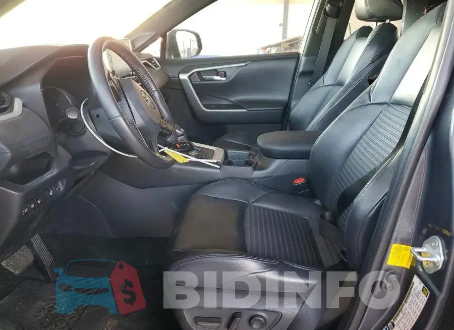 2T3EWRFV6KW043834 Photo# 7
