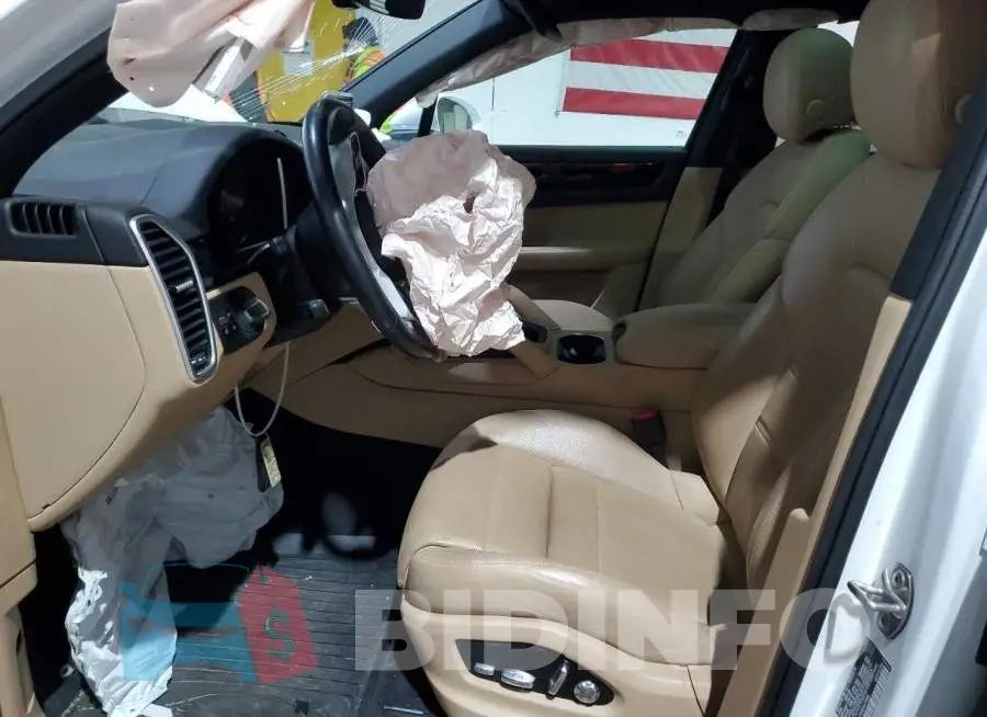 WP1AA2AYXMDA07858 Photo# 7