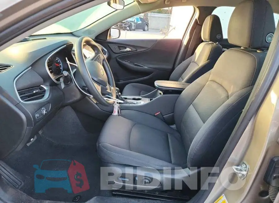 1G1ZD5ST2NF162676 Photo# 7