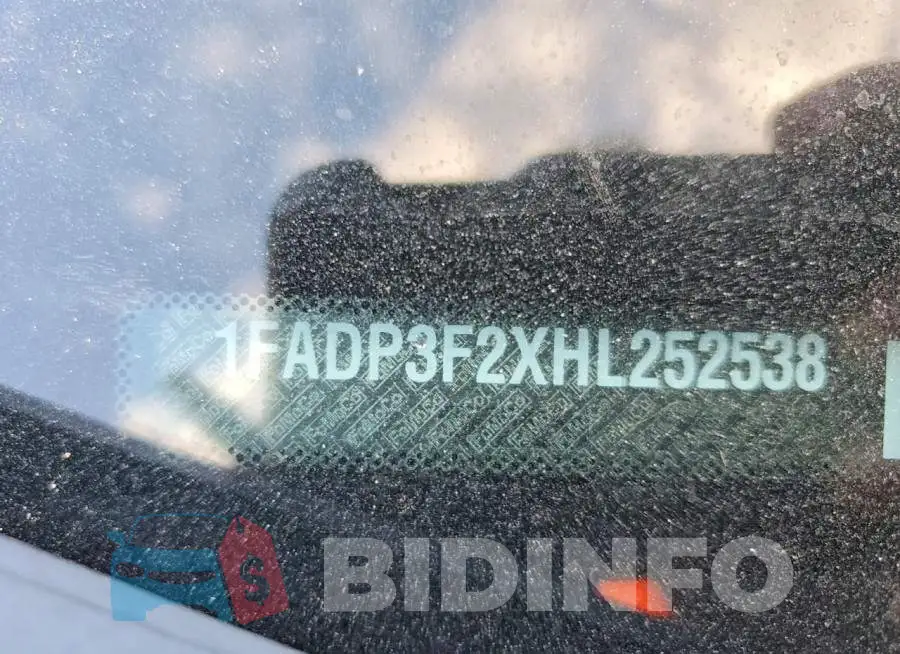 1FADP3F2XHL252538 Photo# 13