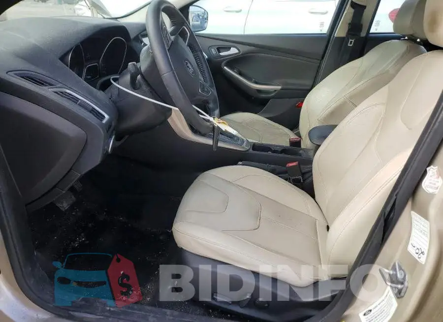 1FADP3J28HL280233 Photo# 7