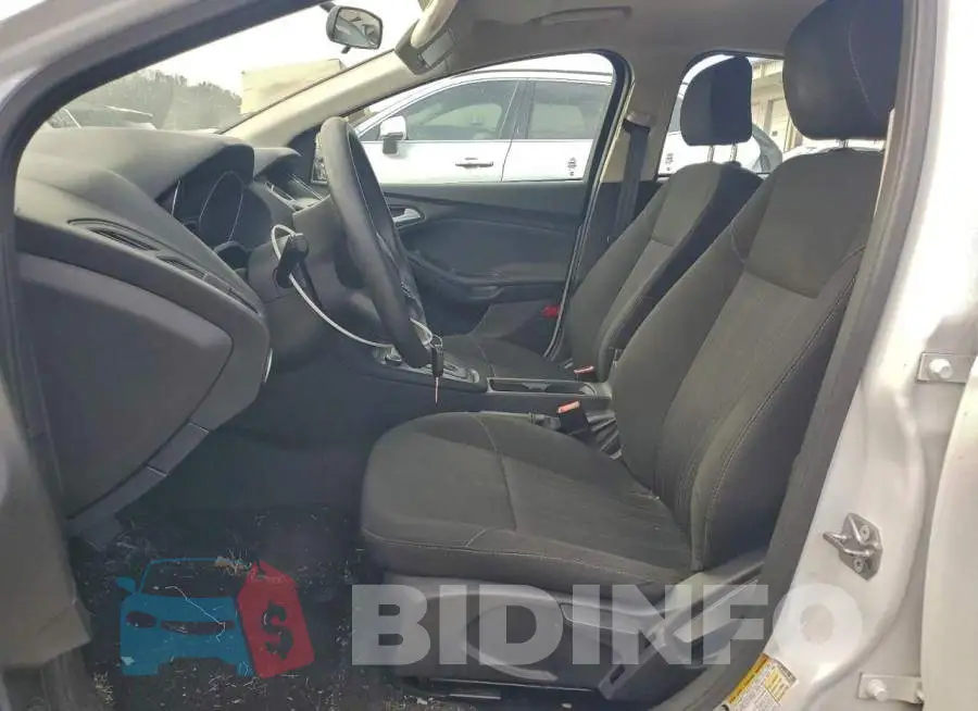 1FADP3K28HL296673 Photo# 7