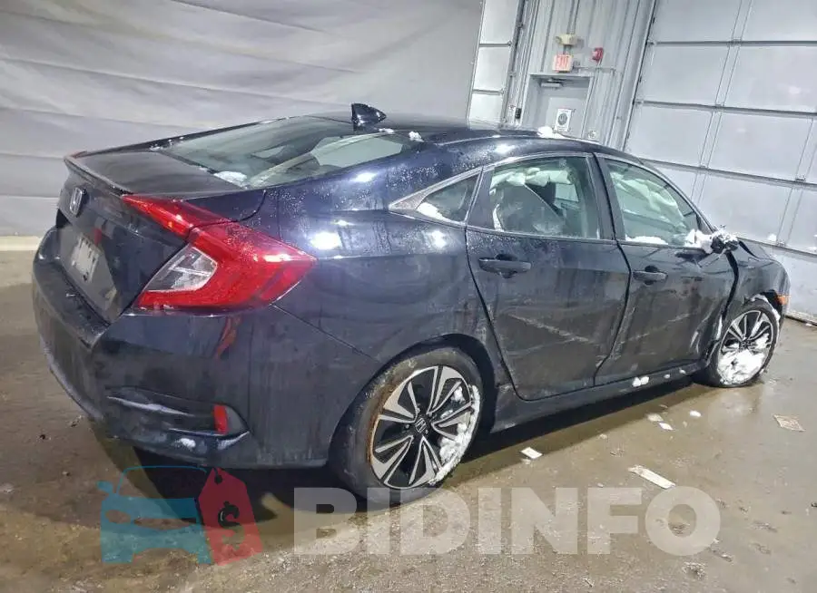 19XFC1F73HE207643 Photo# 3