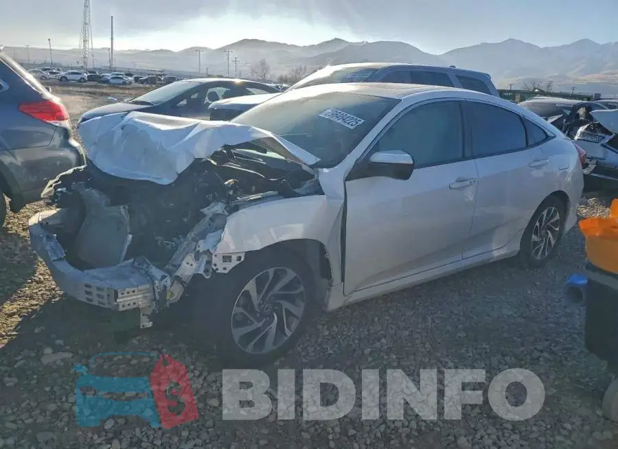 19XFC2F78HE213377 Photo# 1