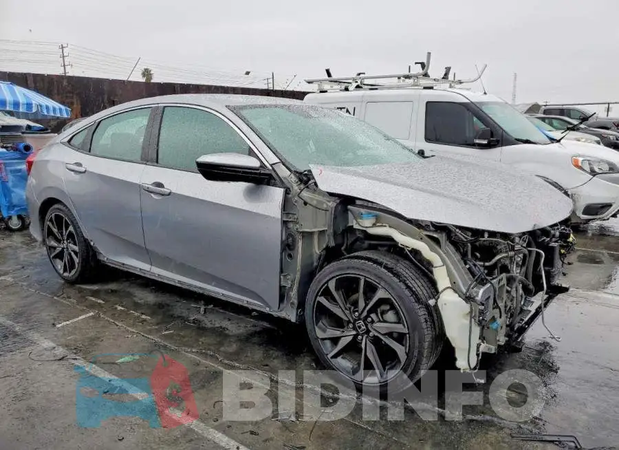 19XFC2F88LE203904 Photo# 4