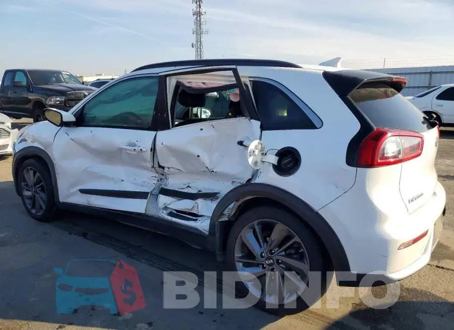 KNDCC3LC5H5052539 Photo# 2