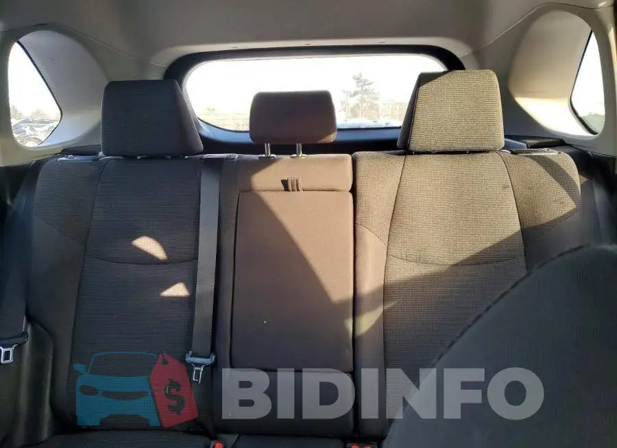 2T3F1RFV7KW025135 Photo# 10