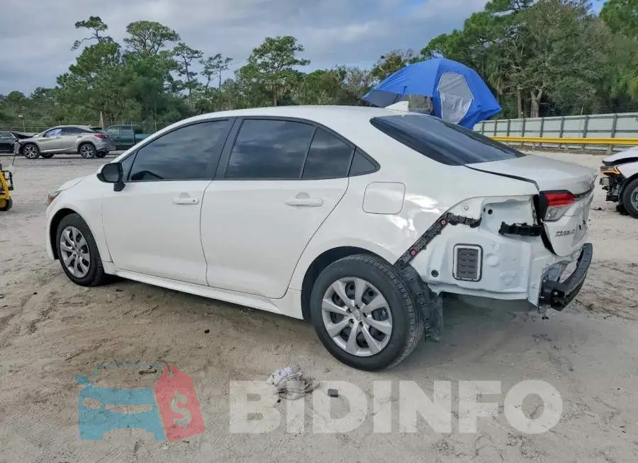 JTDBCMFE3S3082513 Photo# 2