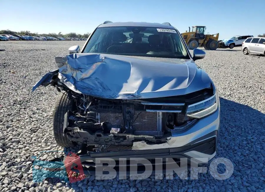 3VVRB7AX5RM166757 Photo# 5