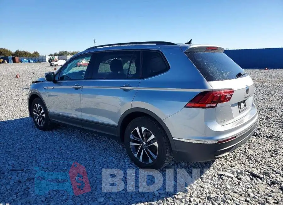 3VVRB7AX5RM166757 Photo# 2