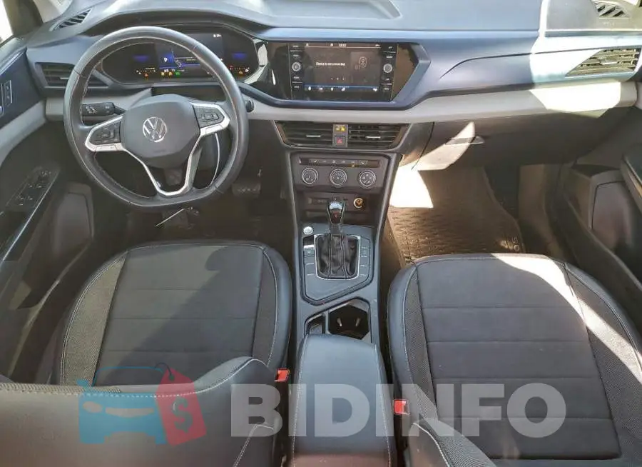 3VVRX7B28NM071768 Photo# 8