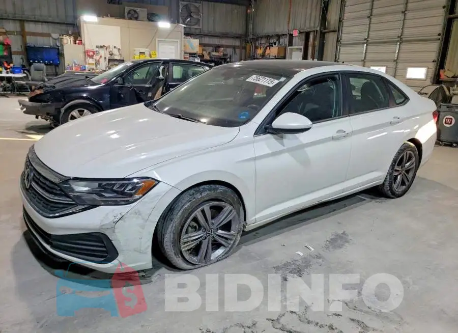 3VW7M7BU9NM013424 Photo# 1