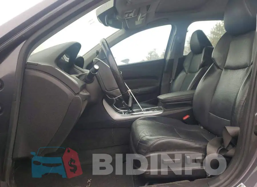 19UUB1F56JA005737 Photo# 7