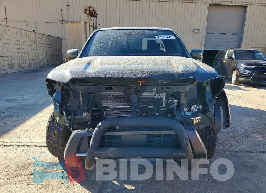 1N6ED1EK7PN605797 Photo# 5