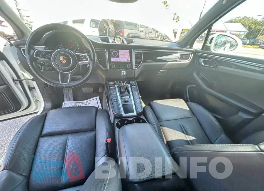 WP1AA2A5XJLB12097 Photo# 9