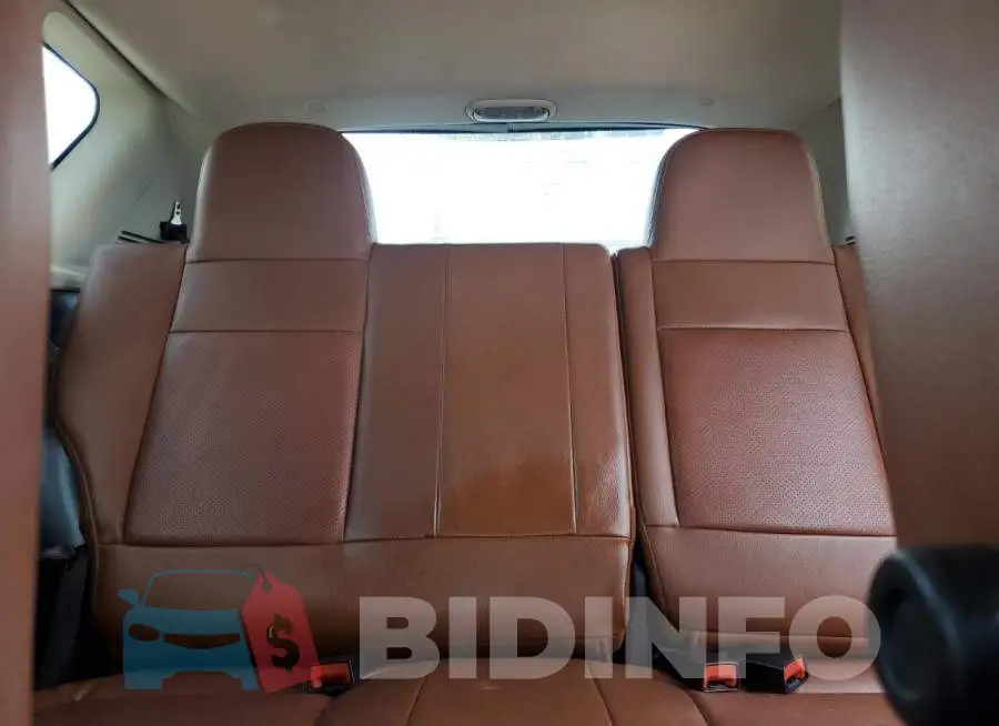 1C4NJDEB8HD178392 Photo# 10