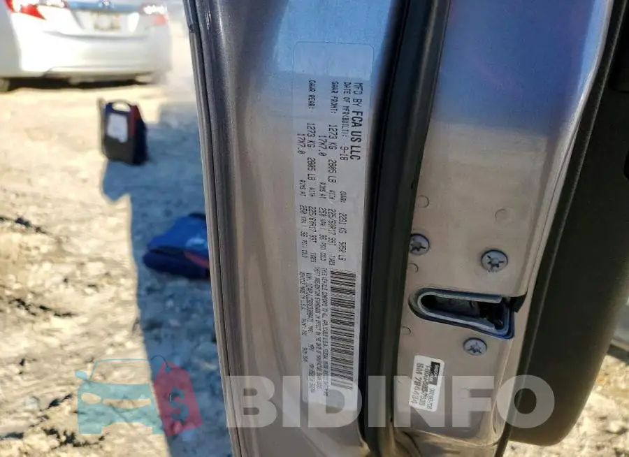 1C4PJLCB2KD308471 Photo# 13