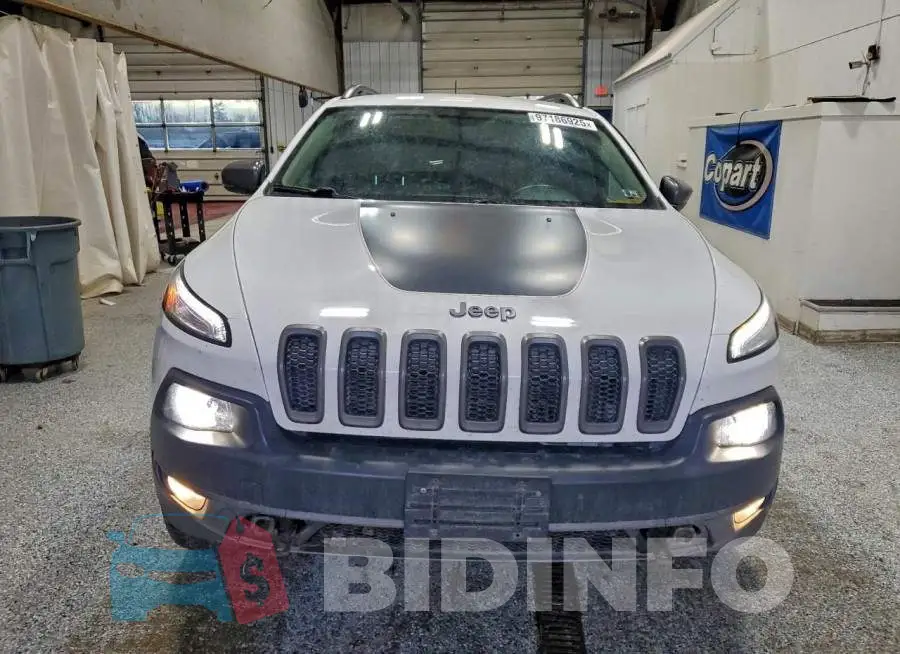 1C4PJMBSXHD237102 Photo# 5