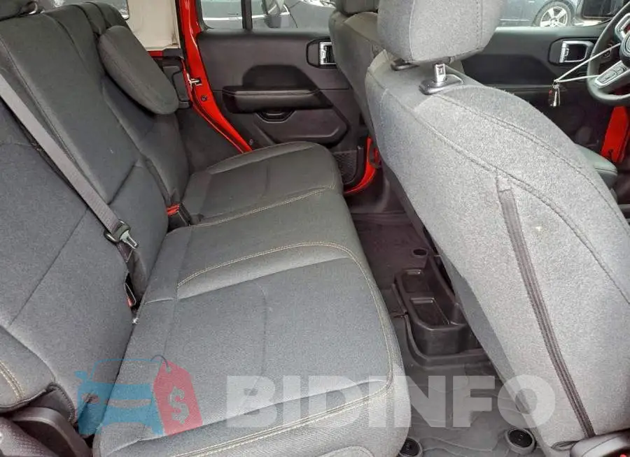 1C4RJXP63RW192578 Photo# 11