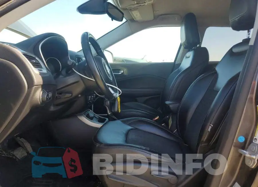 3C4NJDBB7HT618780 Photo# 7