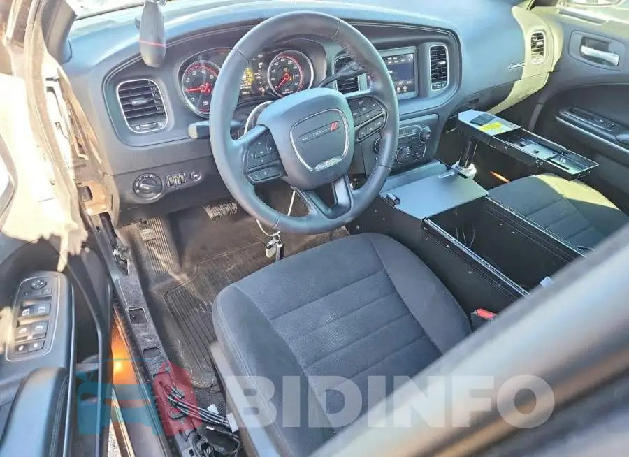 2C3CDXAT8PH627607 Photo# 8