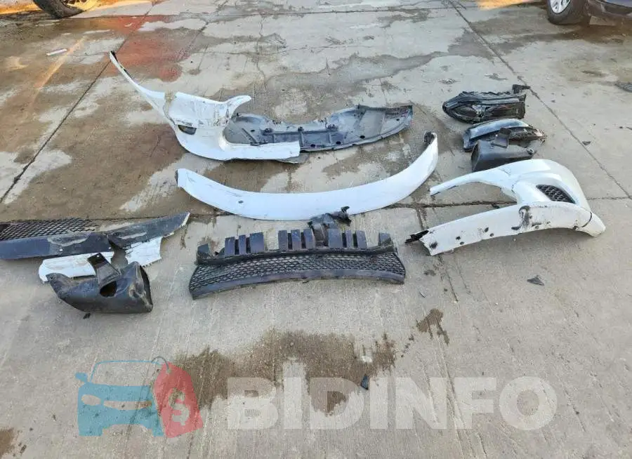 2C3CDXHG3PH603482 Photo# 12