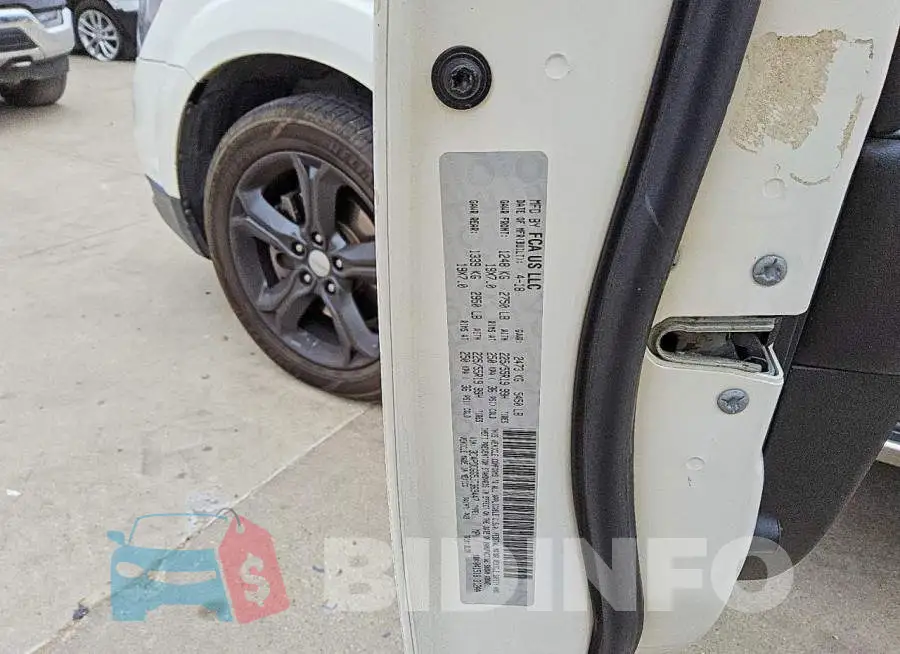3C4PDCGG5JT369447 Photo# 13