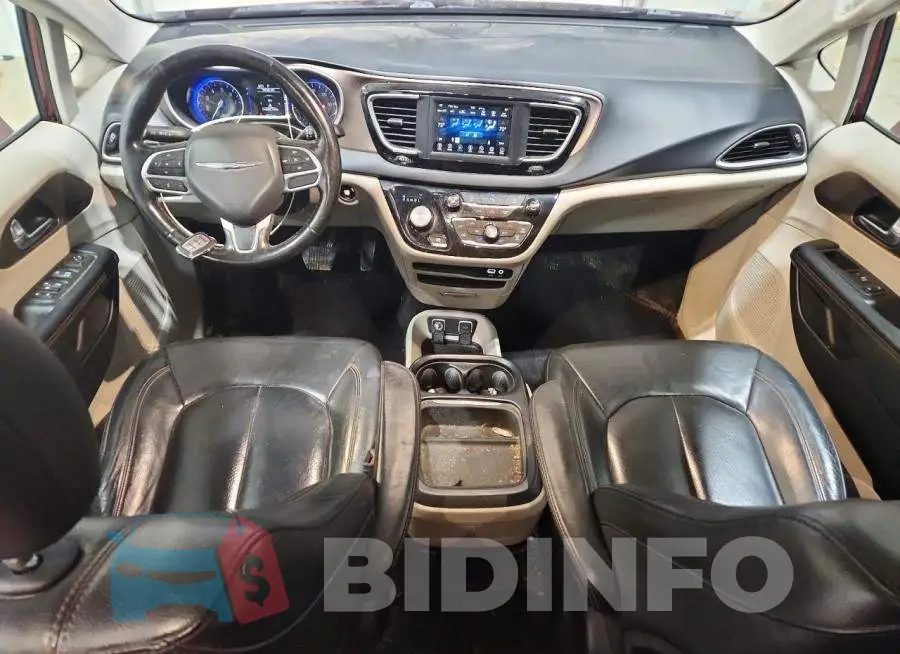 2C4RC1BGXKR594068 Photo# 8